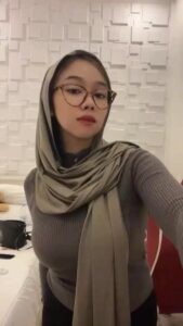 Paling Nafsu Kalo Liat Kakak Ku Pakai Baju Yang Ketat-ketat